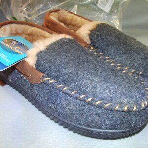 NIB Mens Rock Dove Slippers-QTY 4@Size10(Blue), 2@Size9(Brwn)